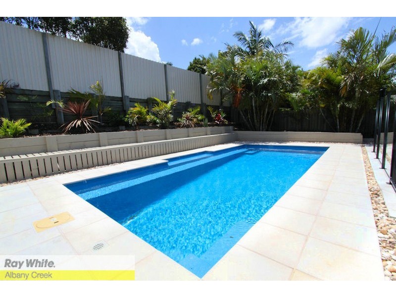 6 Tiffany Ct, Eatons Hill QLD 4037