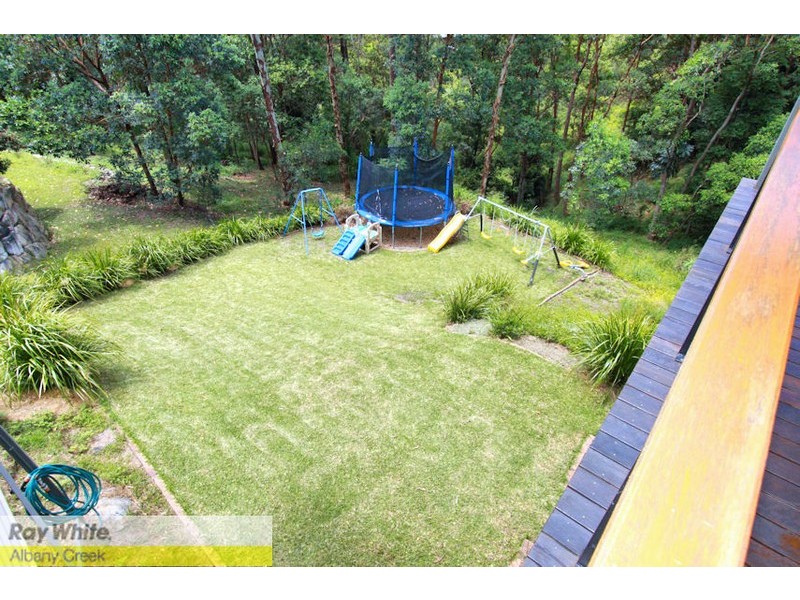 8 Torwood Ct, Ferny Hills QLD 4055