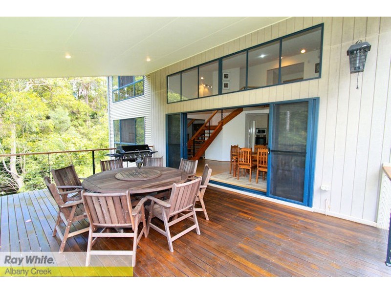 8 Torwood Ct, Ferny Hills QLD 4055