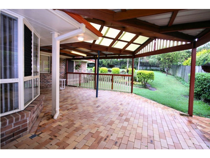 10 Tiffany Court, Eatons Hill QLD 4037