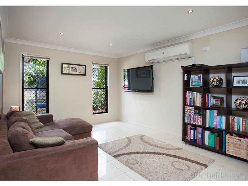 77 Caribou Crescent, Fitzgibbon QLD 4018