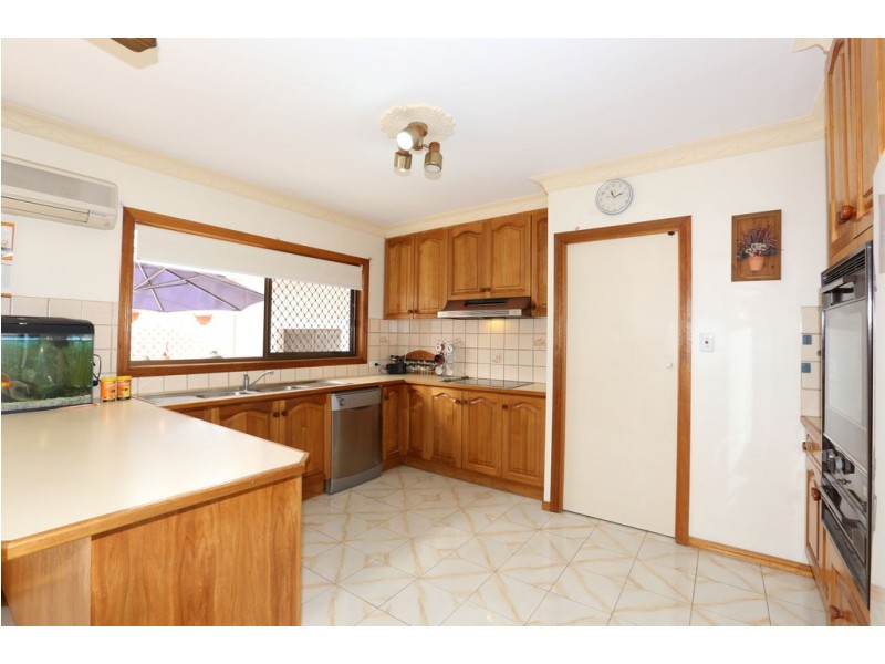 15 Chowchilla Street, Albany Creek QLD 4035