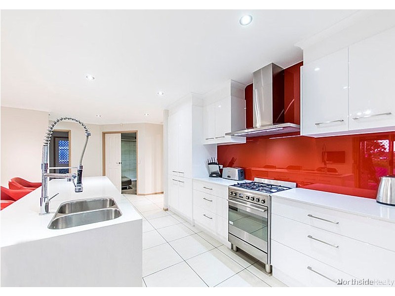 54 Thiess Drive, Albany Creek QLD 4035
