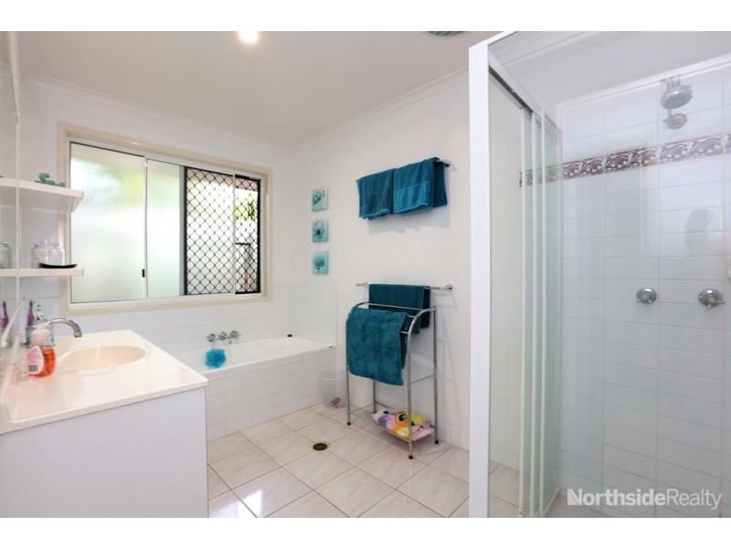 21 Narrabeen Road, Albany Creek QLD 4035