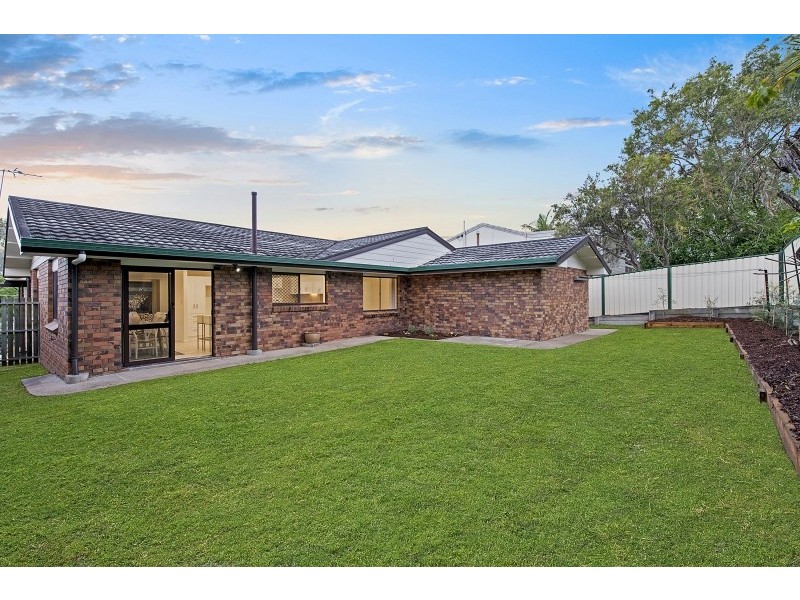 47 Folkstone Avenue, Albany Creek QLD 4035