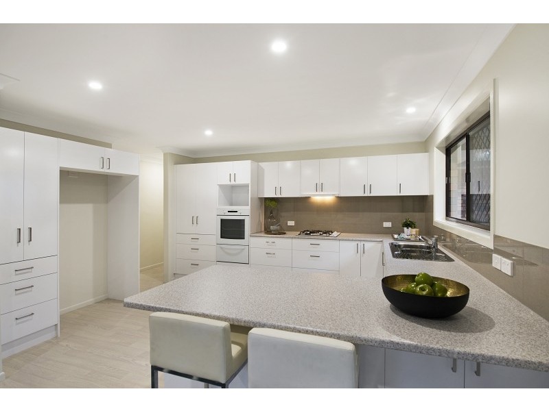 47 Folkstone Avenue, Albany Creek QLD 4035