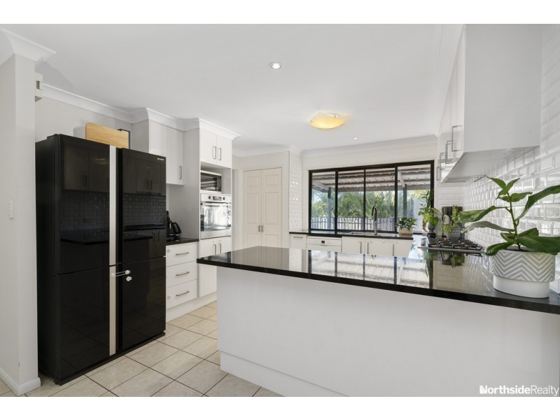 3 Bettina Court, Eatons Hill QLD 4037