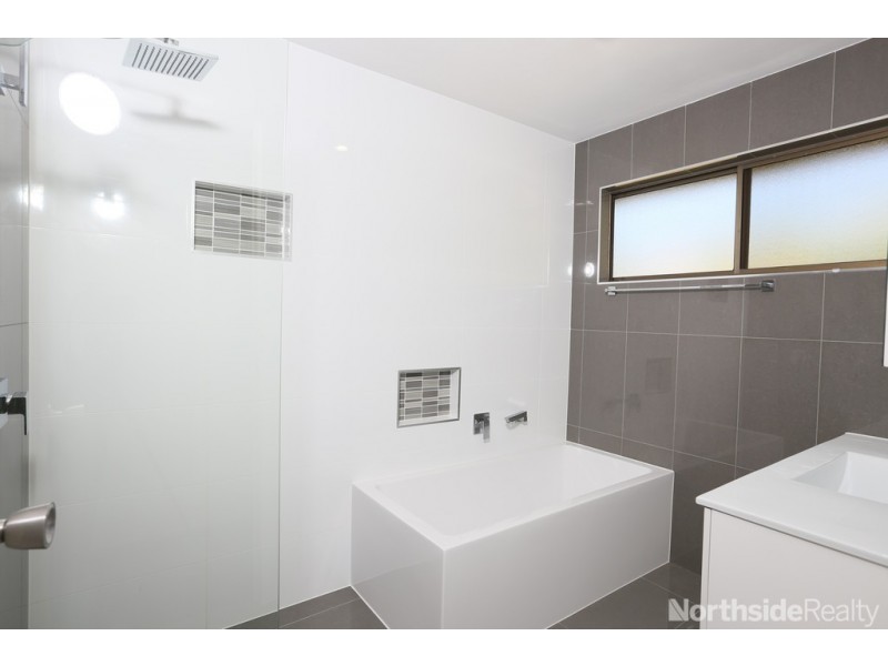 11 Kesteven Street, Albany Creek QLD 4035