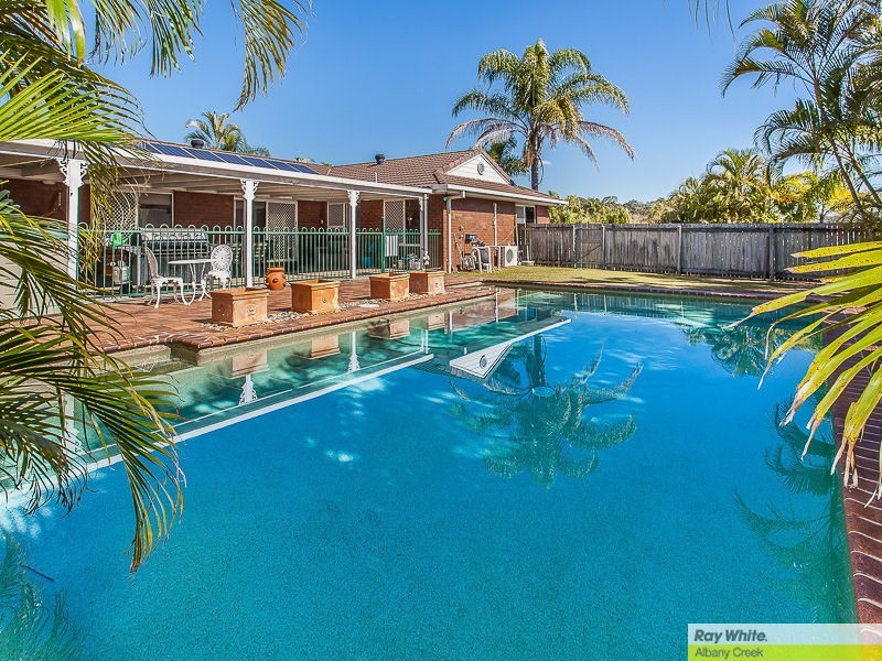 5 Listonia Drive, Albany Creek QLD 4035