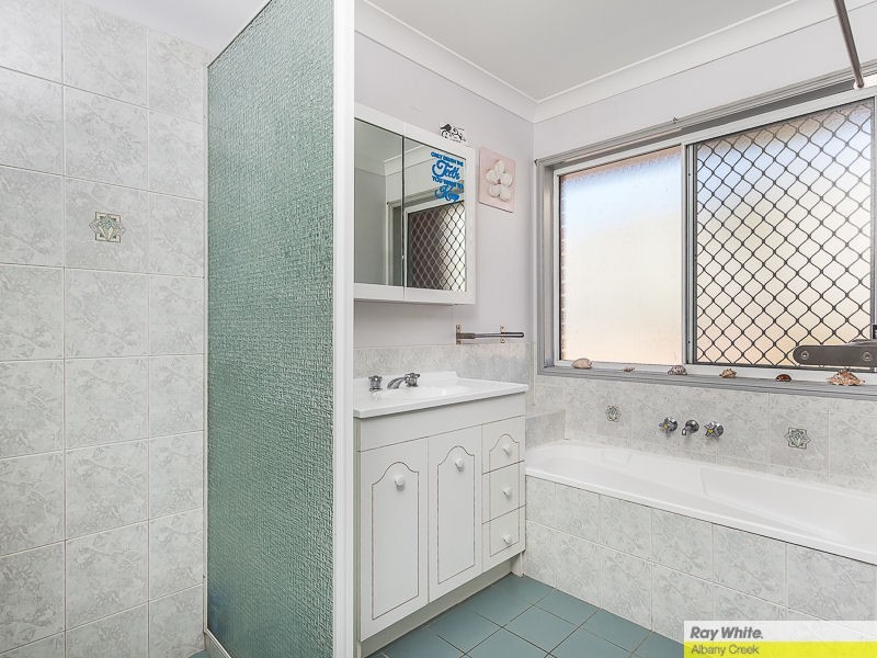 5 Listonia Drive, Albany Creek QLD 4035