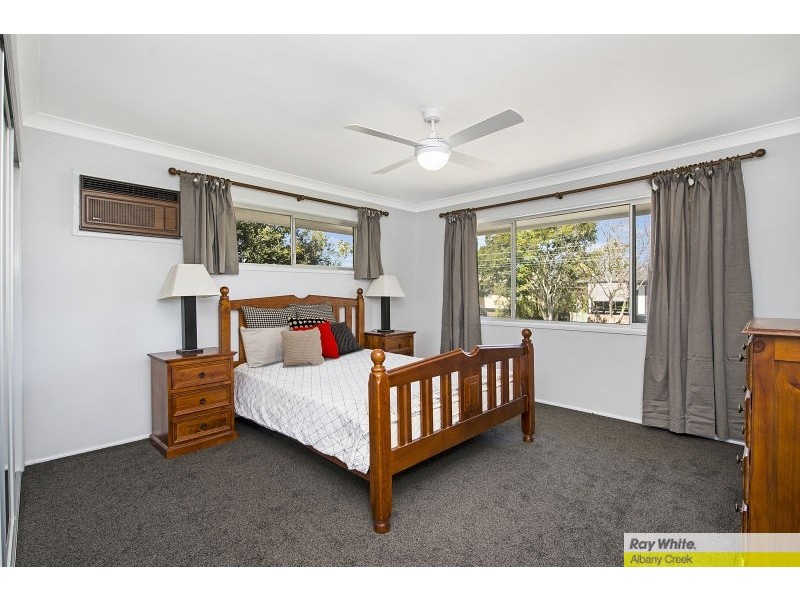 31 Pleasant Drive, Albany Creek QLD 4035