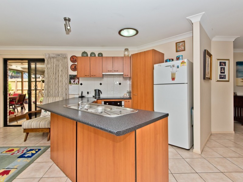 74 Lancewood Drive, Albany Creek QLD 4035