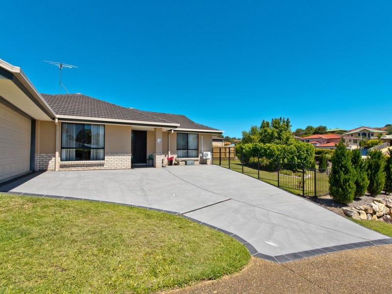 74 Lancewood Drive, Albany Creek QLD 4035