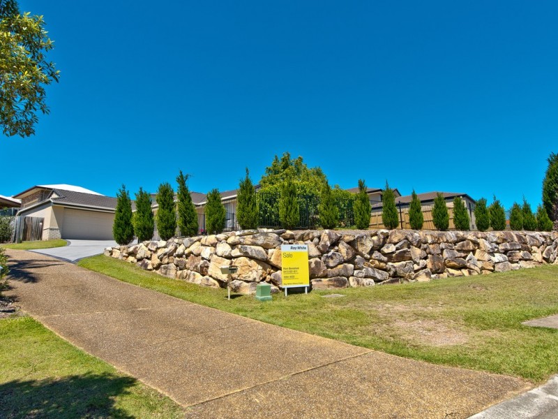74 Lancewood Drive, Albany Creek QLD 4035