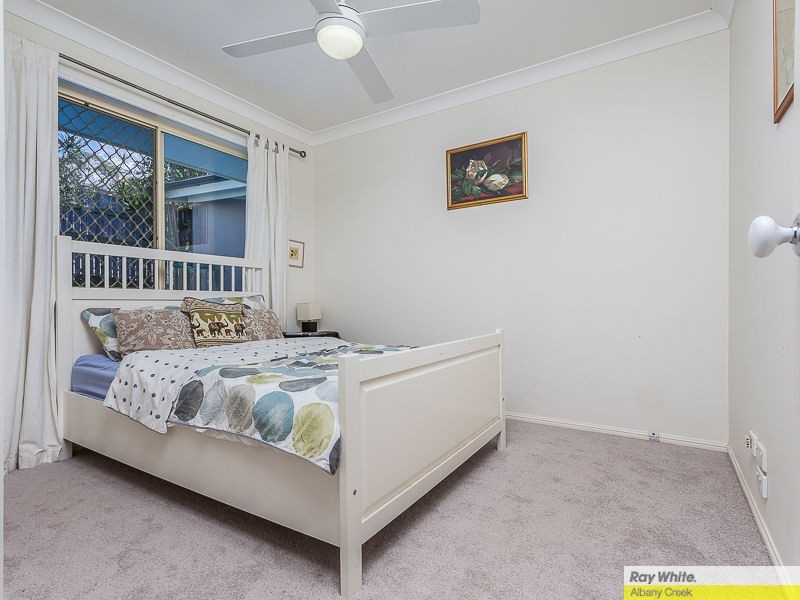 33 Woodburn Place, Ferny Hills QLD 4055