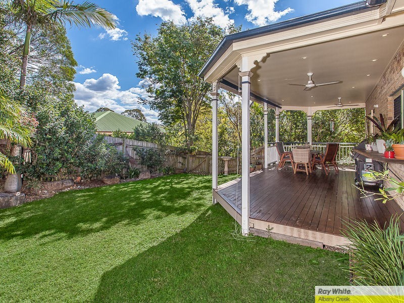 33 Woodburn Place, Ferny Hills QLD 4055