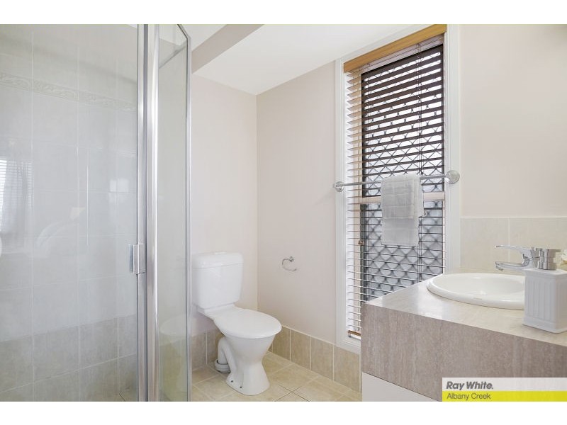 15 Roundelay Court, Eatons Hill QLD 4037