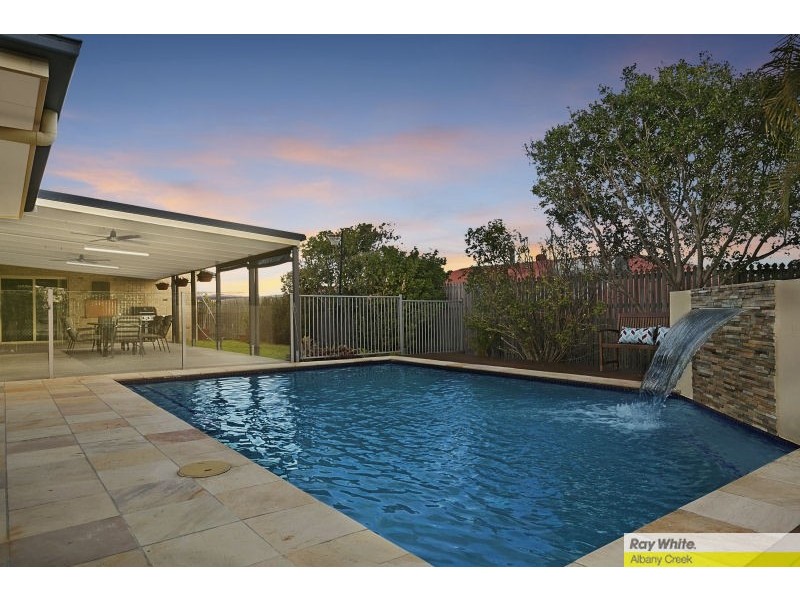 15 Roundelay Court, Eatons Hill QLD 4037