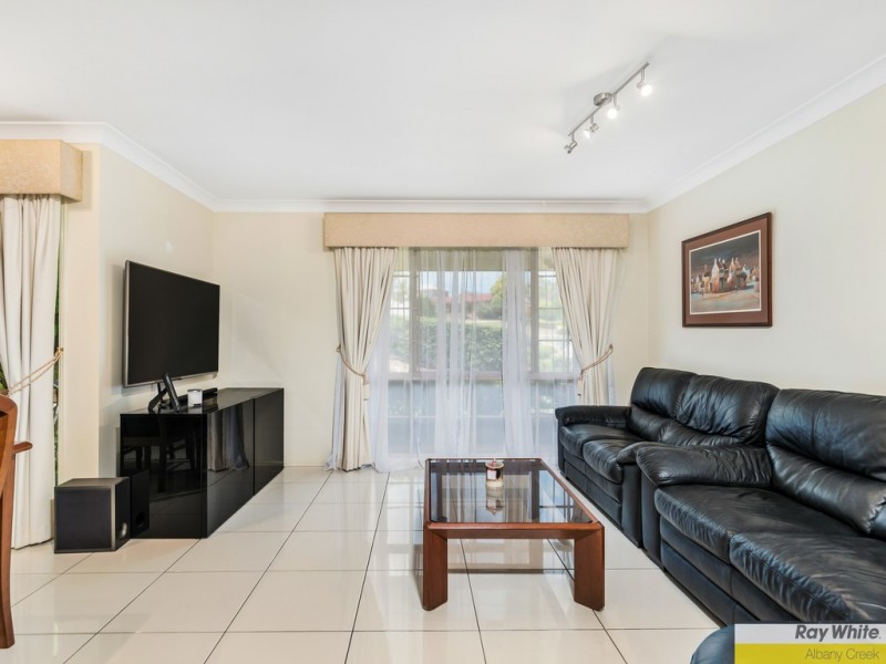 25 Oakmont Crescent, Albany Creek QLD 4035
