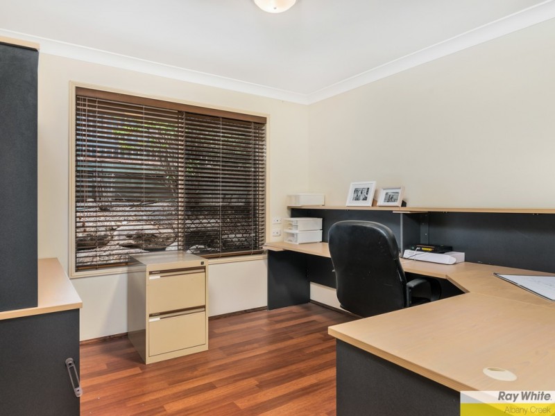 25 Oakmont Crescent, Albany Creek QLD 4035