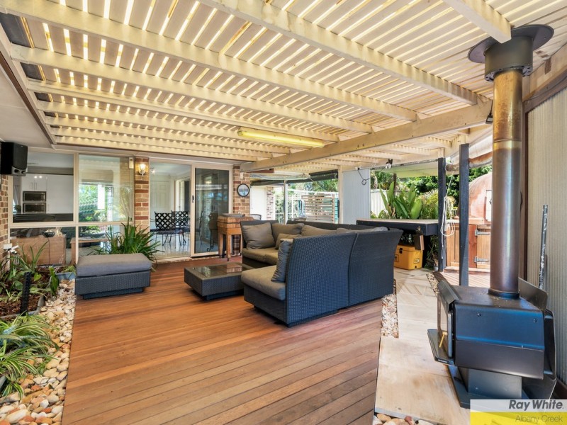 25 Oakmont Crescent, Albany Creek QLD 4035