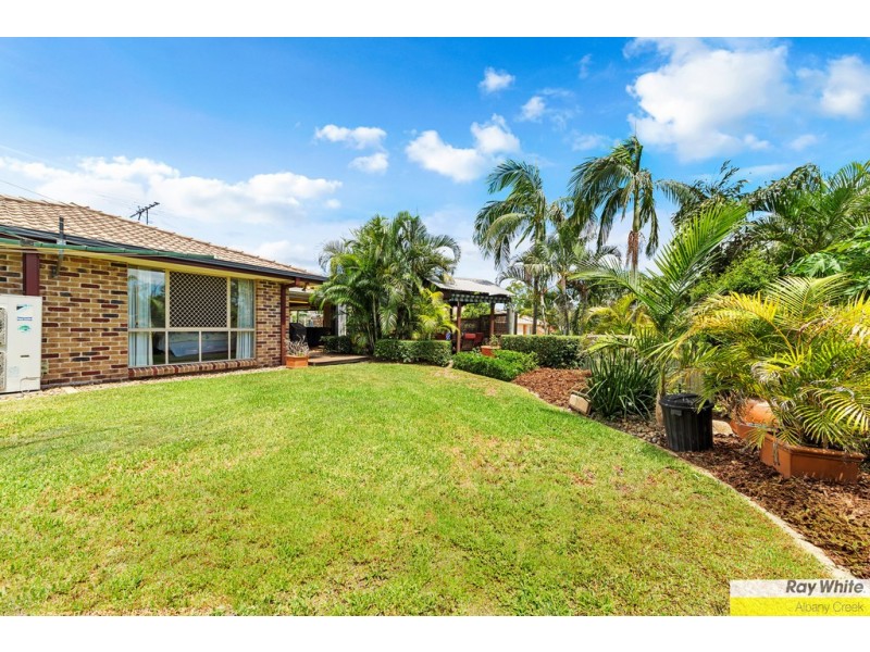 25 Oakmont Crescent, Albany Creek QLD 4035