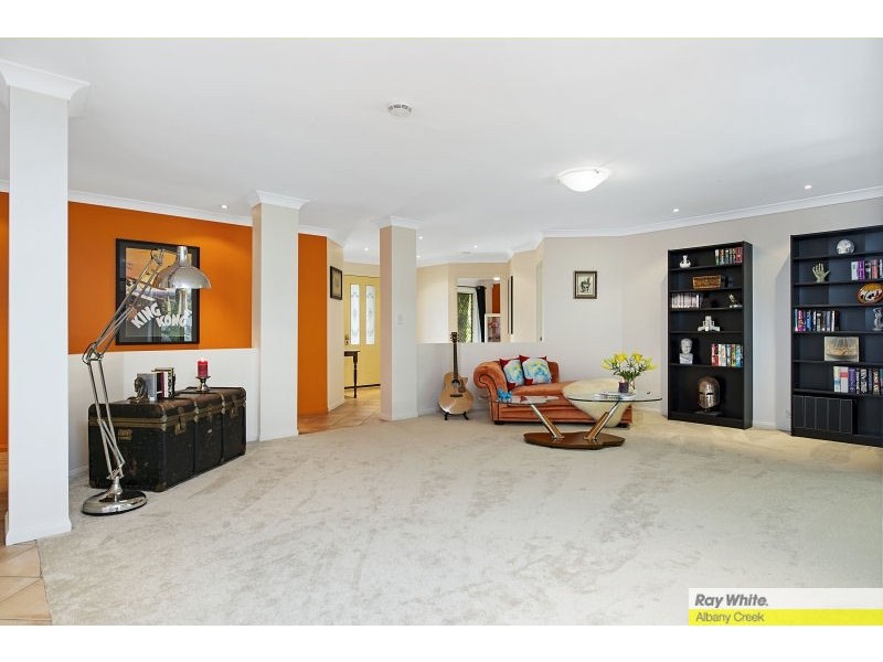 5 Granada Drive, Eatons Hill QLD 4037