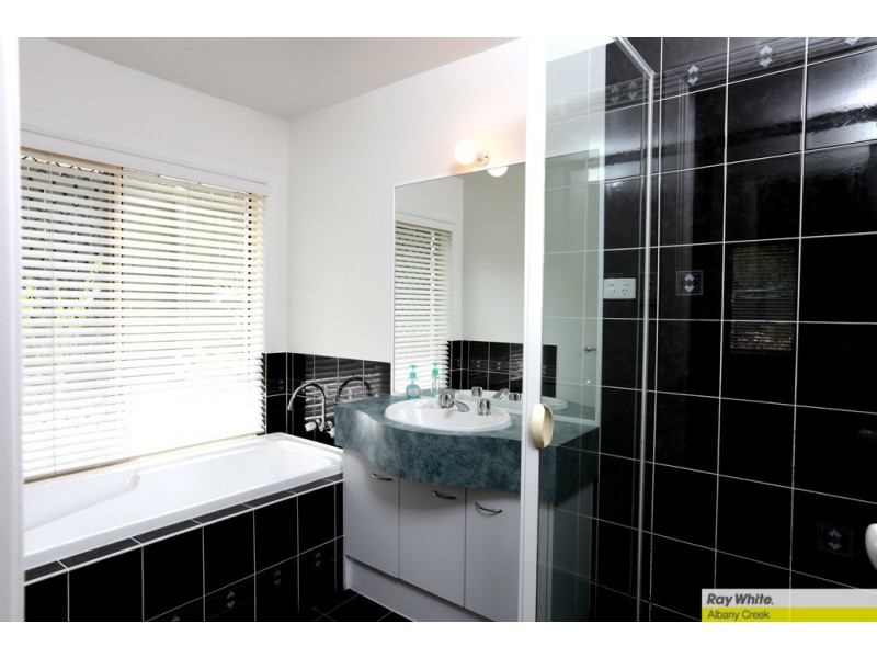 3 Zorina Court, Eatons Hill QLD 4037