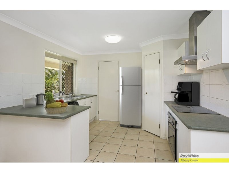 129 Saraband Drive, Eatons Hill QLD 4037