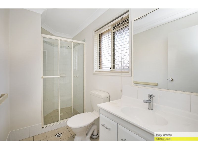 129 Saraband Drive, Eatons Hill QLD 4037