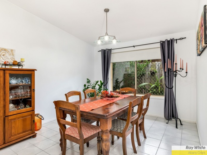 11 Hylacola Dve, Albany Creek QLD 4035