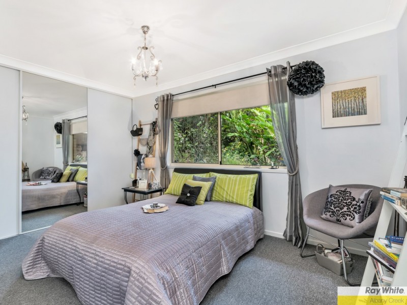 11 Hylacola Dve, Albany Creek QLD 4035