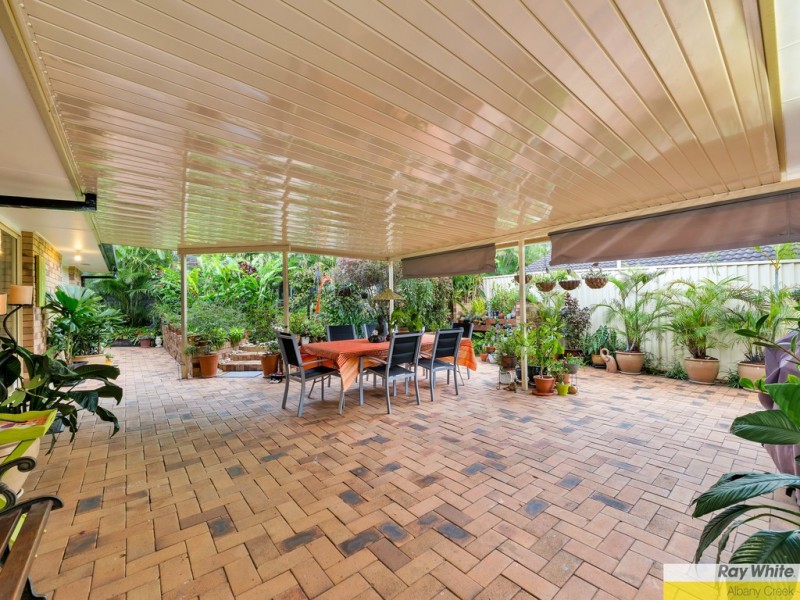 11 Hylacola Dve, Albany Creek QLD 4035