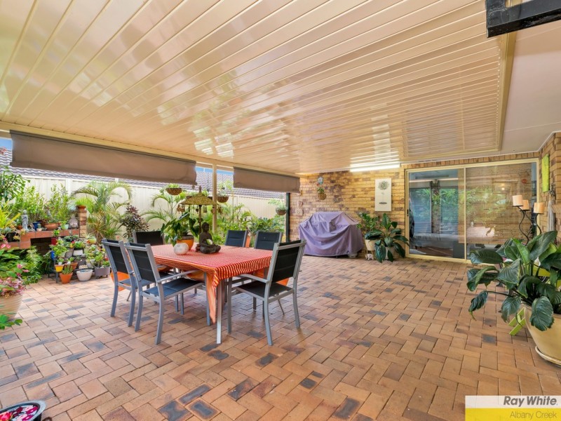 11 Hylacola Dve, Albany Creek QLD 4035