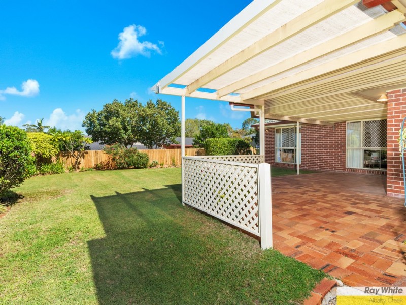 11 Tiffany ct, Eatons Hill QLD 4037