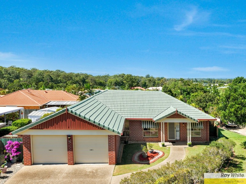 11 Tiffany ct, Eatons Hill QLD 4037