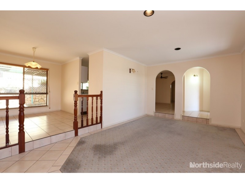 2 Troy Court, Eatons Hill QLD 4037