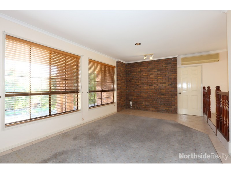 2 Troy Court, Eatons Hill QLD 4037