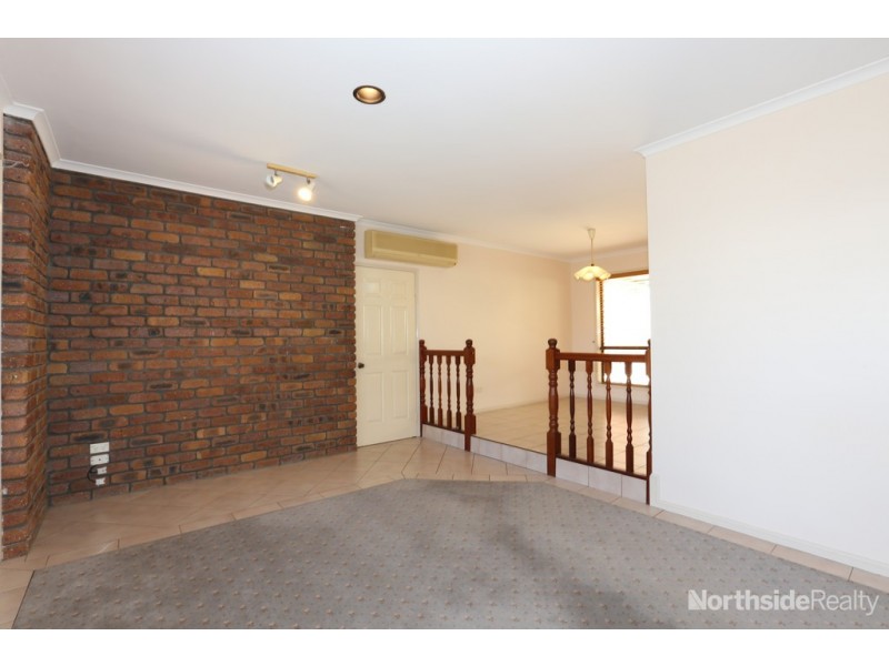 2 Troy Court, Eatons Hill QLD 4037