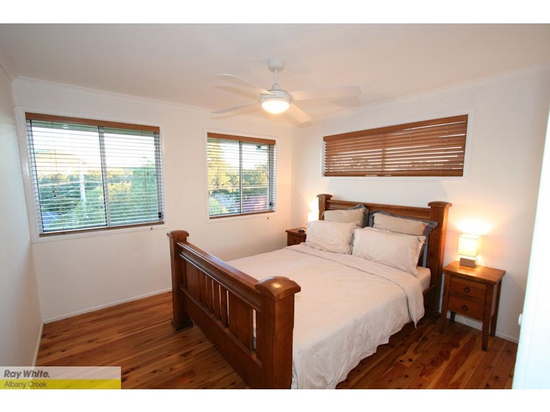 44 Kylie Ave, Ferny Hills QLD 4055