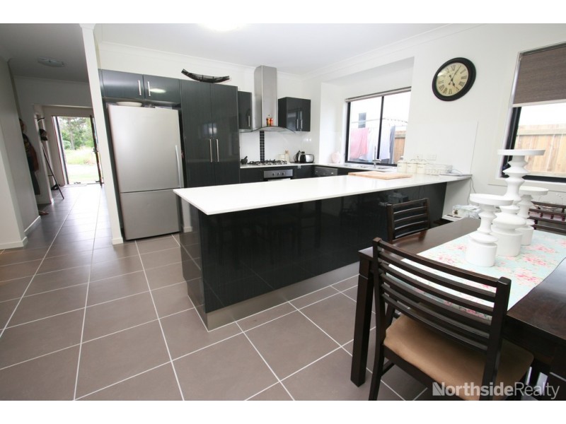 10 Matthew Street, Carseldine QLD 4034