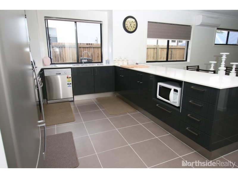 10 Matthew Street, Carseldine QLD 4034