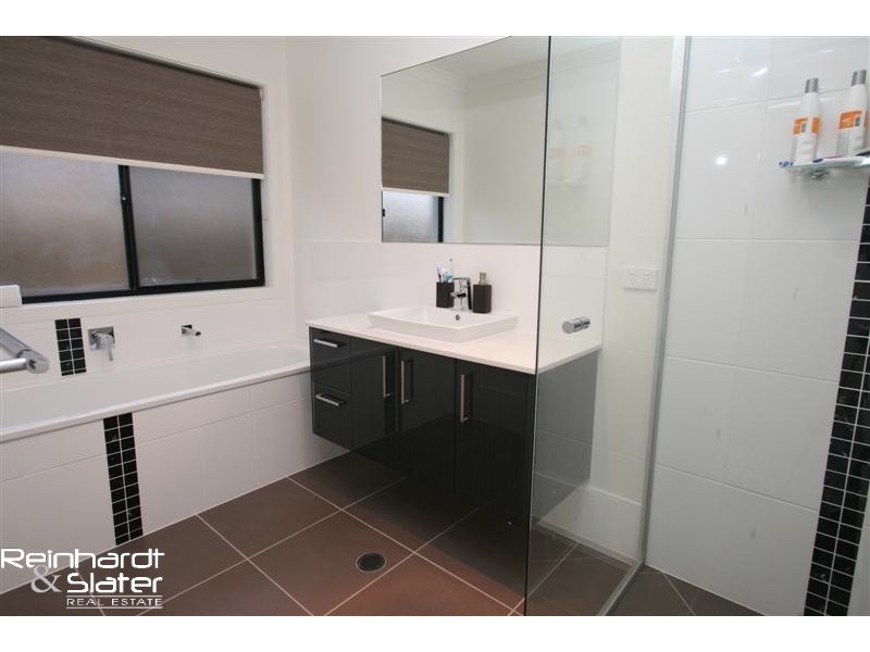 10 Matthew Street, Carseldine QLD 4034