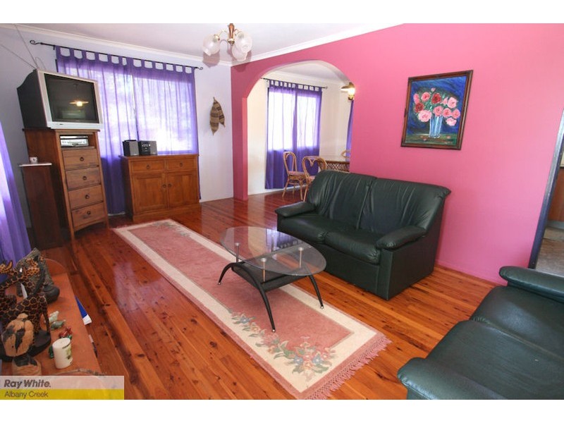 217 Bunya Rd, Arana Hills QLD 4054