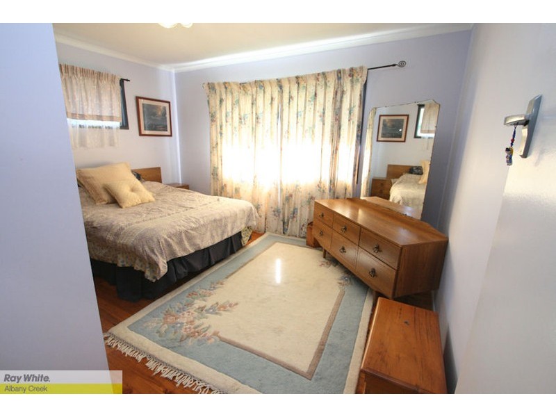 217 Bunya Rd, Arana Hills QLD 4054