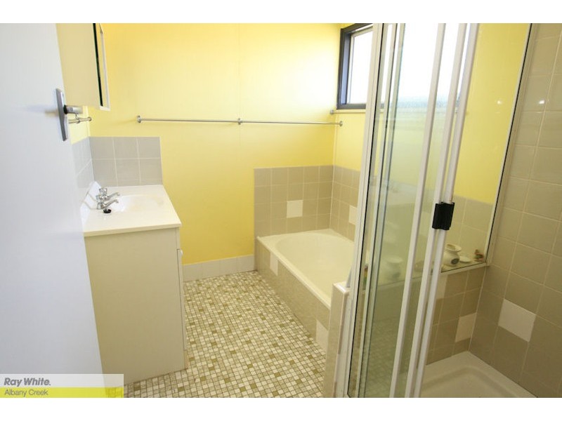 217 Bunya Rd, Arana Hills QLD 4054