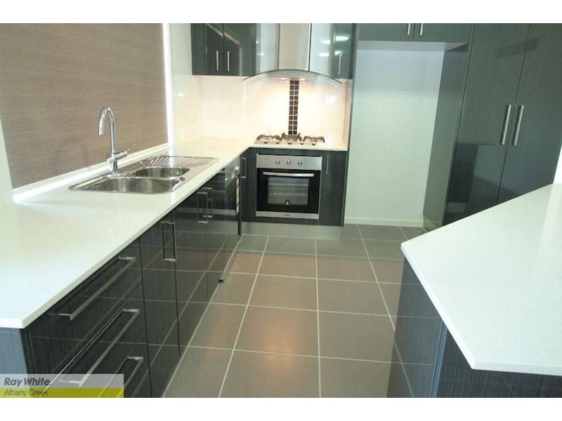 28 MacDonald Place, Carseldine QLD 4034