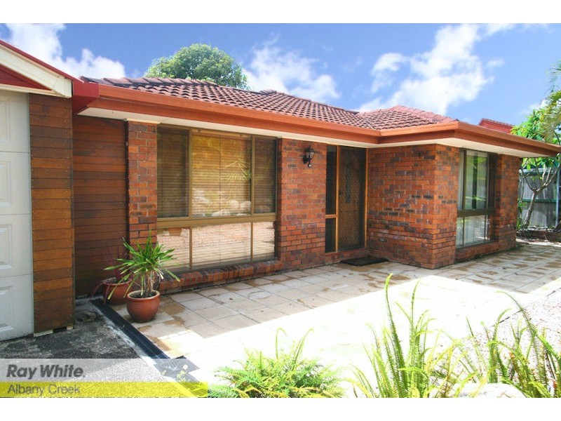 5  Oedipus Court, Eatons Hill QLD 4037