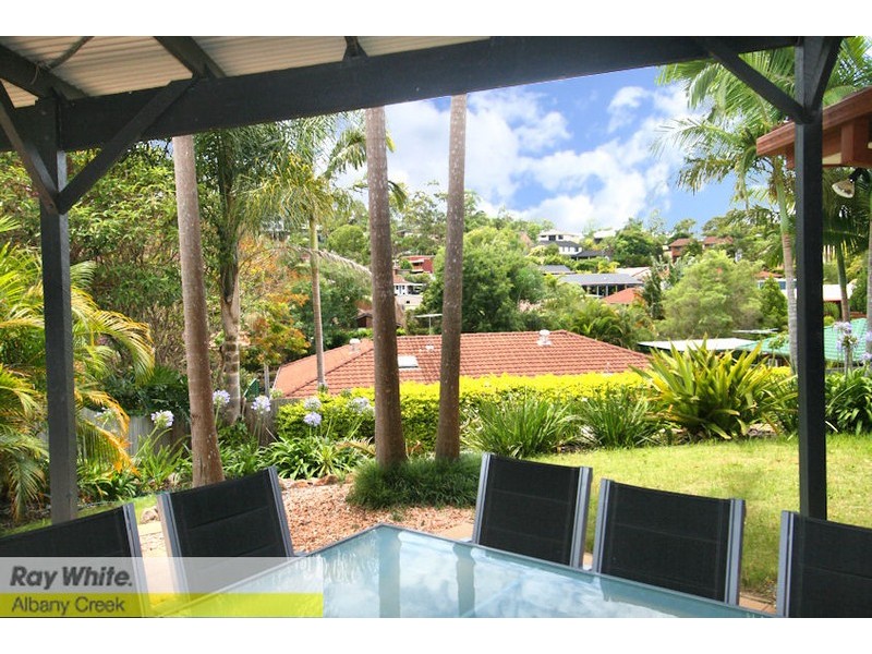 5  Oedipus Court, Eatons Hill QLD 4037