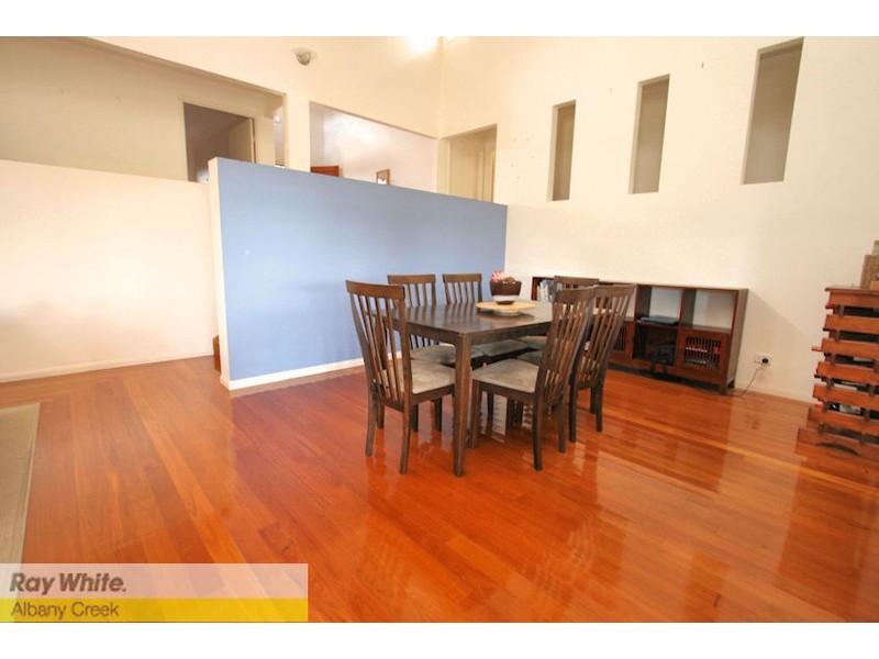 8 Heron Close, Cashmere QLD 4500